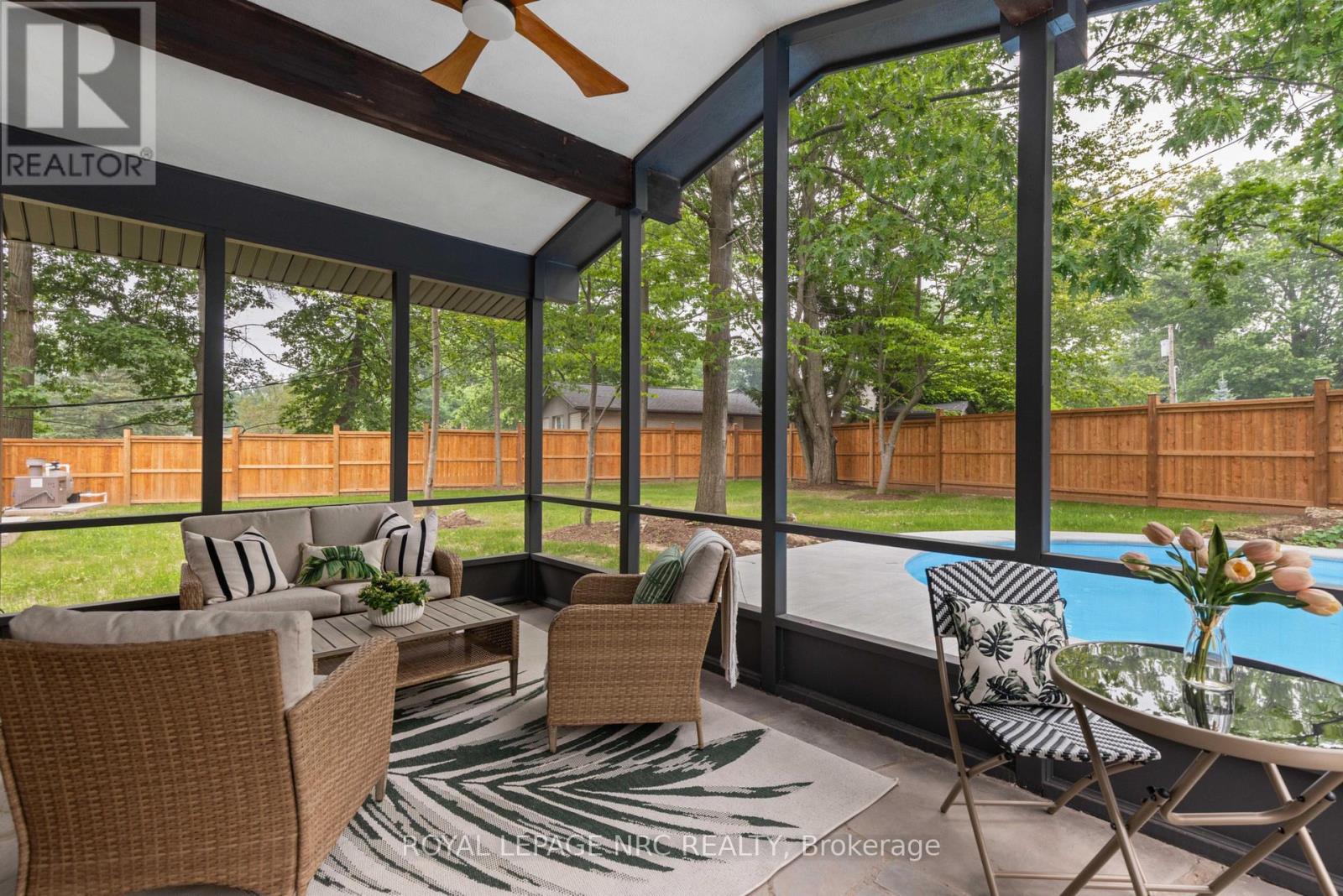 7 WOODINGTON CRESCENT - 28