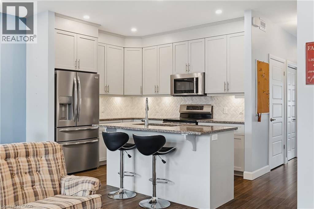 #18 24 GEORGE Street N - Image 9