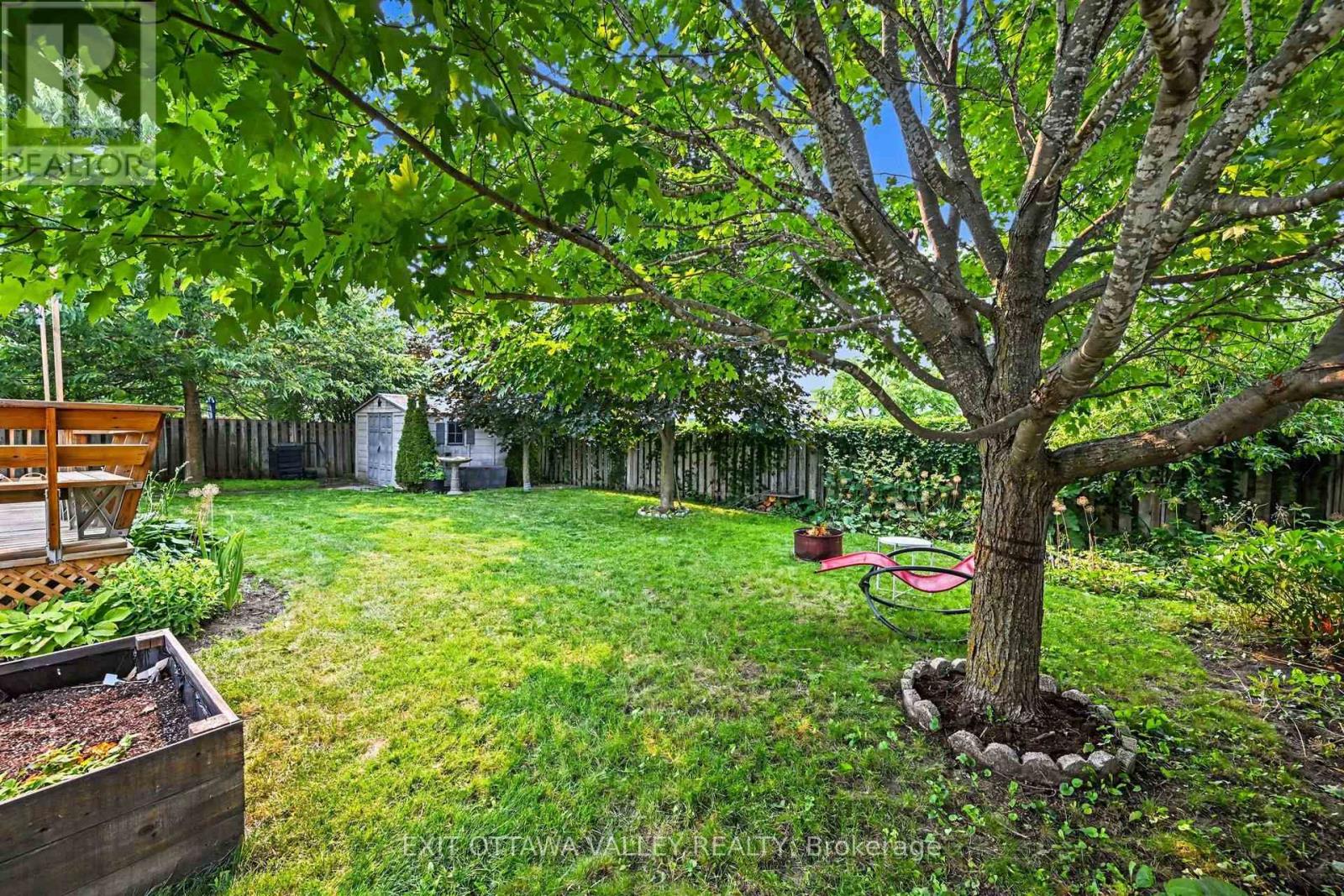 4 Bed, 2 Bath House for Rent in Arnprior – 11 MAPLE DRIVE, Arnprior – MLS# X13575288 - Image 18