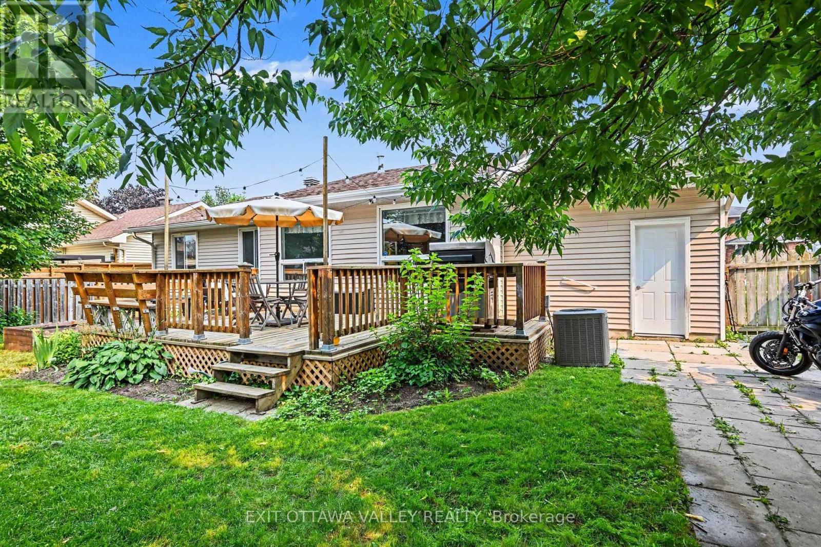 4 Bed, 2 Bath House for Rent in Arnprior – 11 MAPLE DRIVE, Arnprior – MLS# X13575288 - Image 24