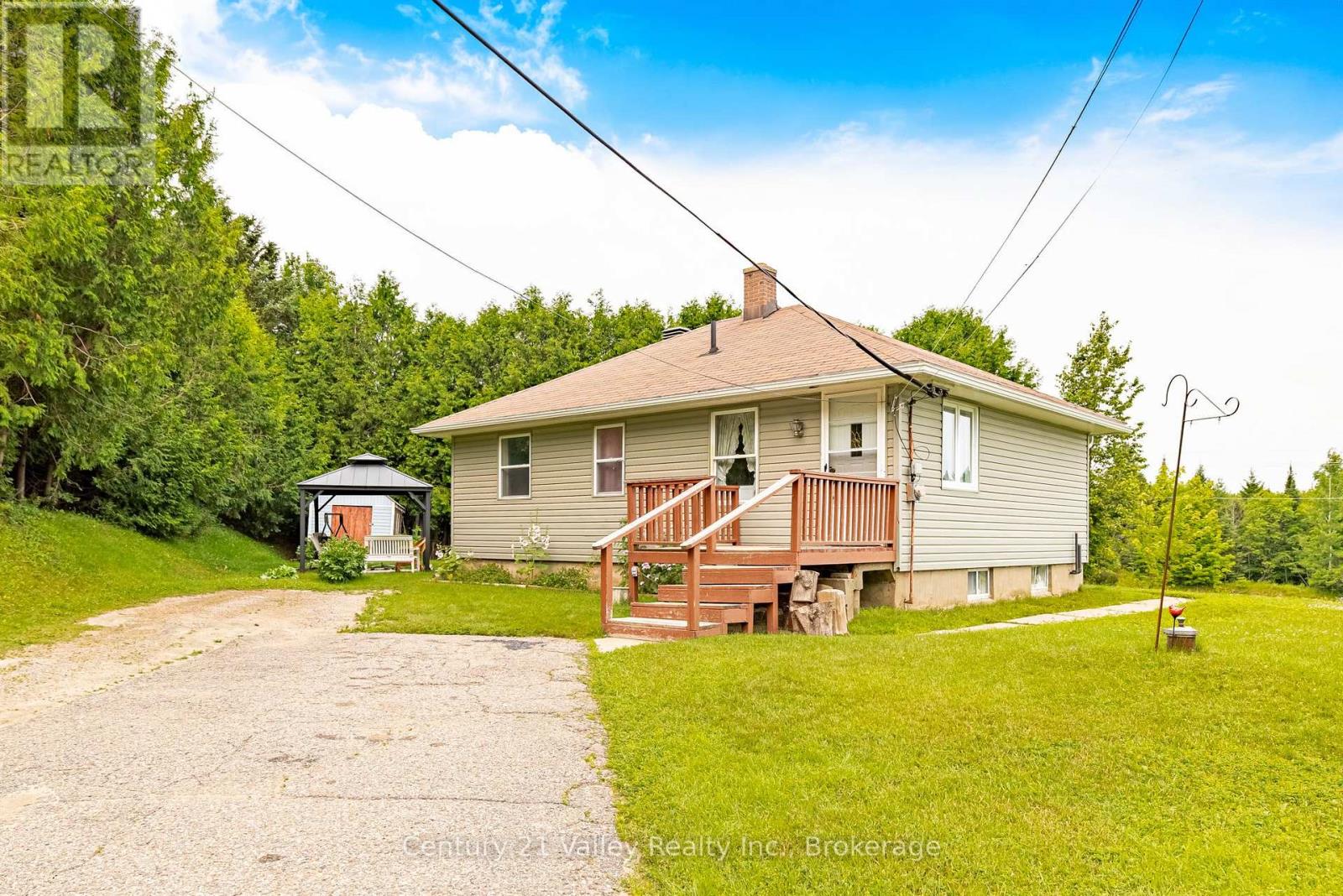 34 SEBASTOPOL DRIVE - 1