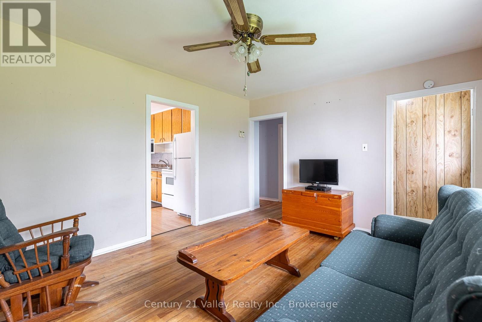 34 SEBASTOPOL DRIVE - 15