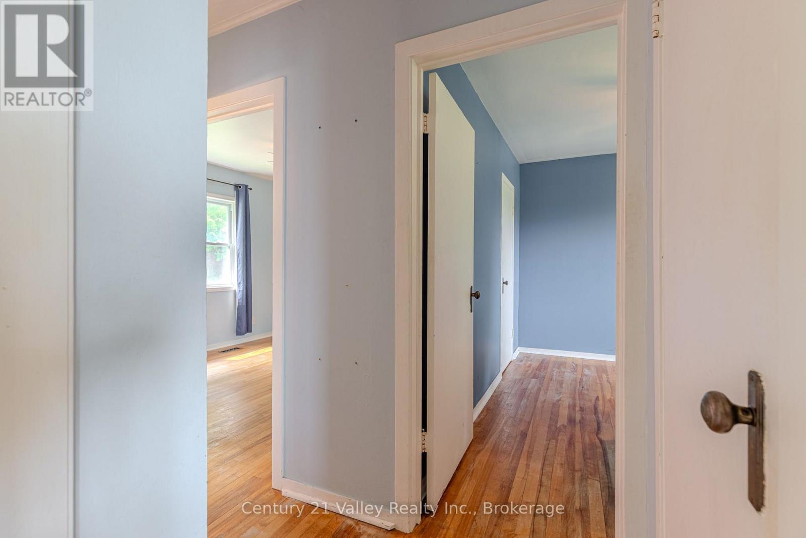 34 SEBASTOPOL DRIVE - 17