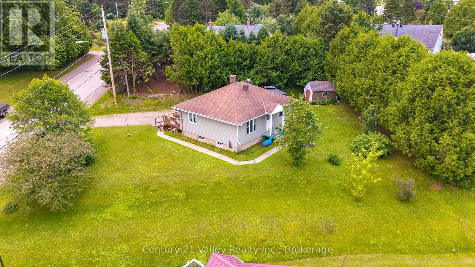 34 SEBASTOPOL DRIVE - 29