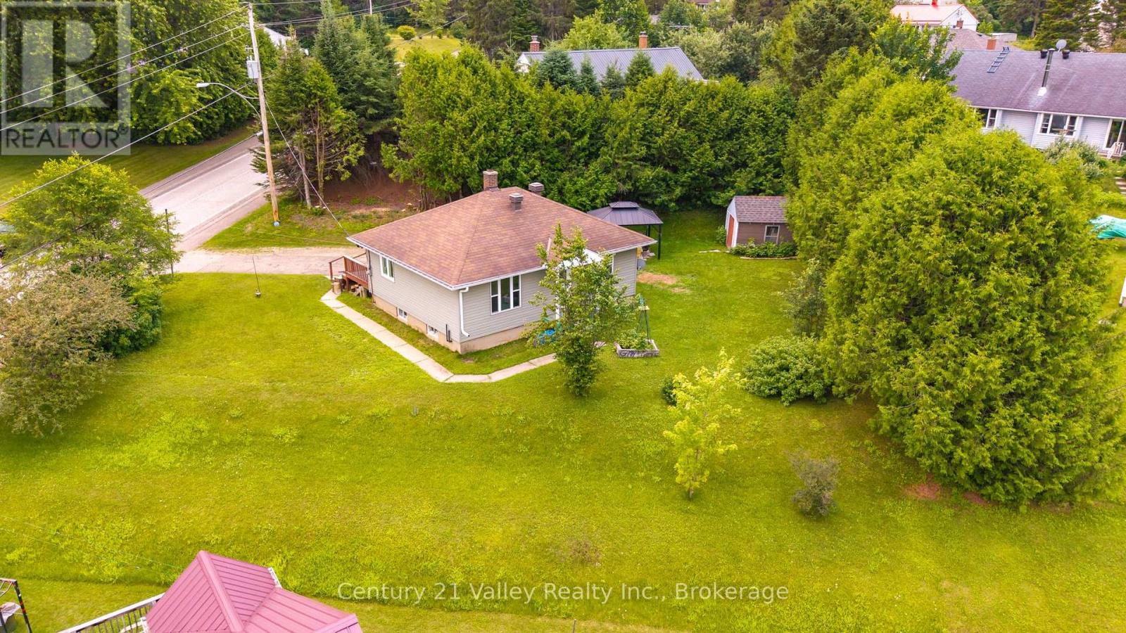 34 SEBASTOPOL DRIVE - 30