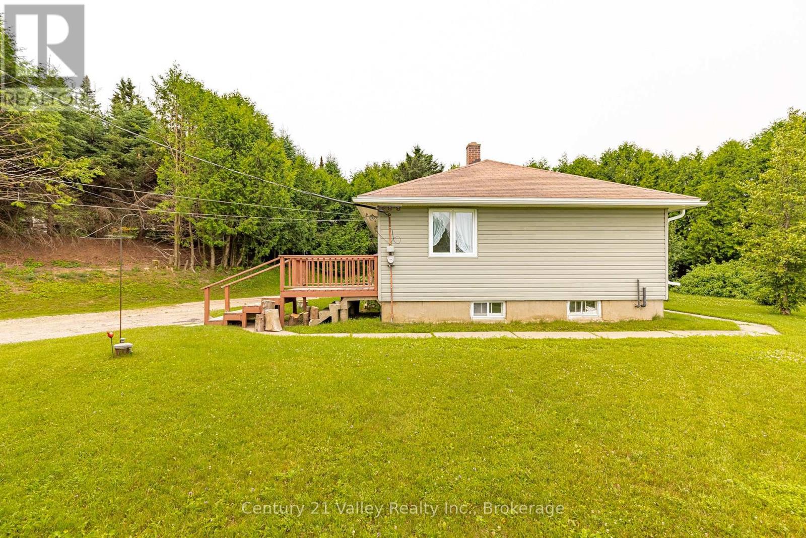 34 SEBASTOPOL DRIVE - 5