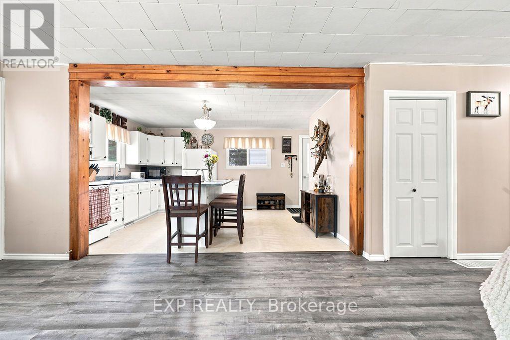 557 PINE STREET - Image 24
