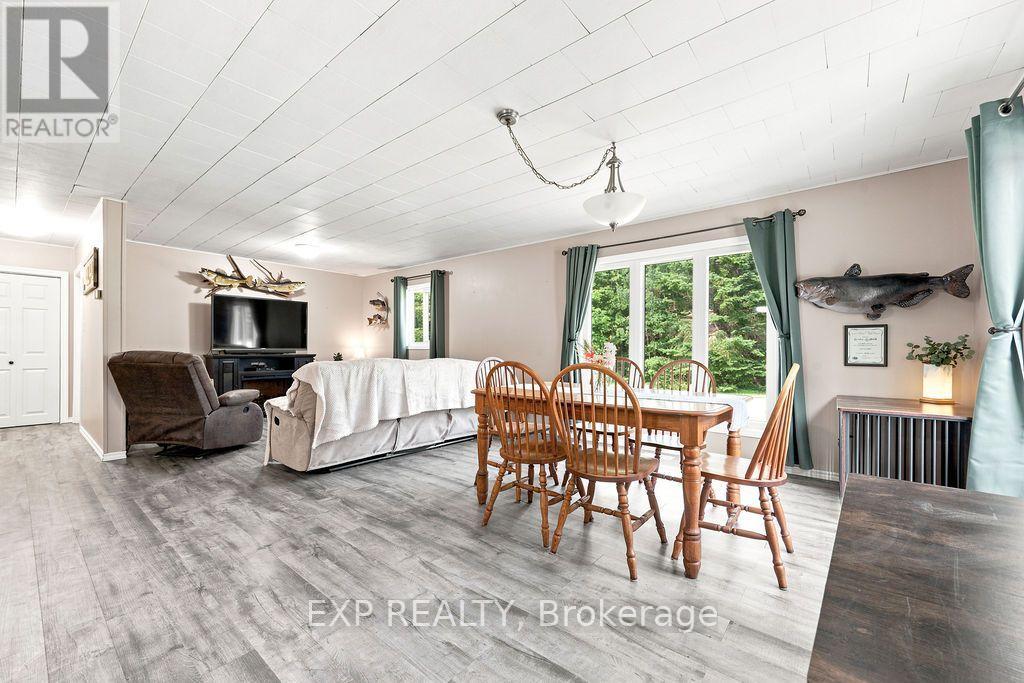557 PINE STREET - Image 28