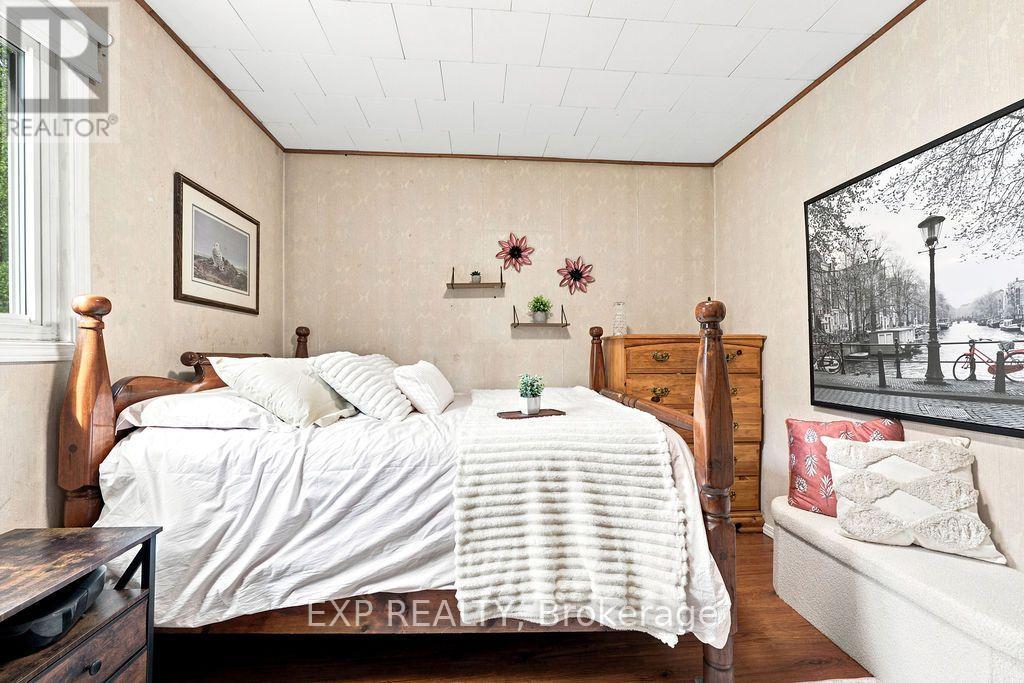 557 PINE STREET - Image 44