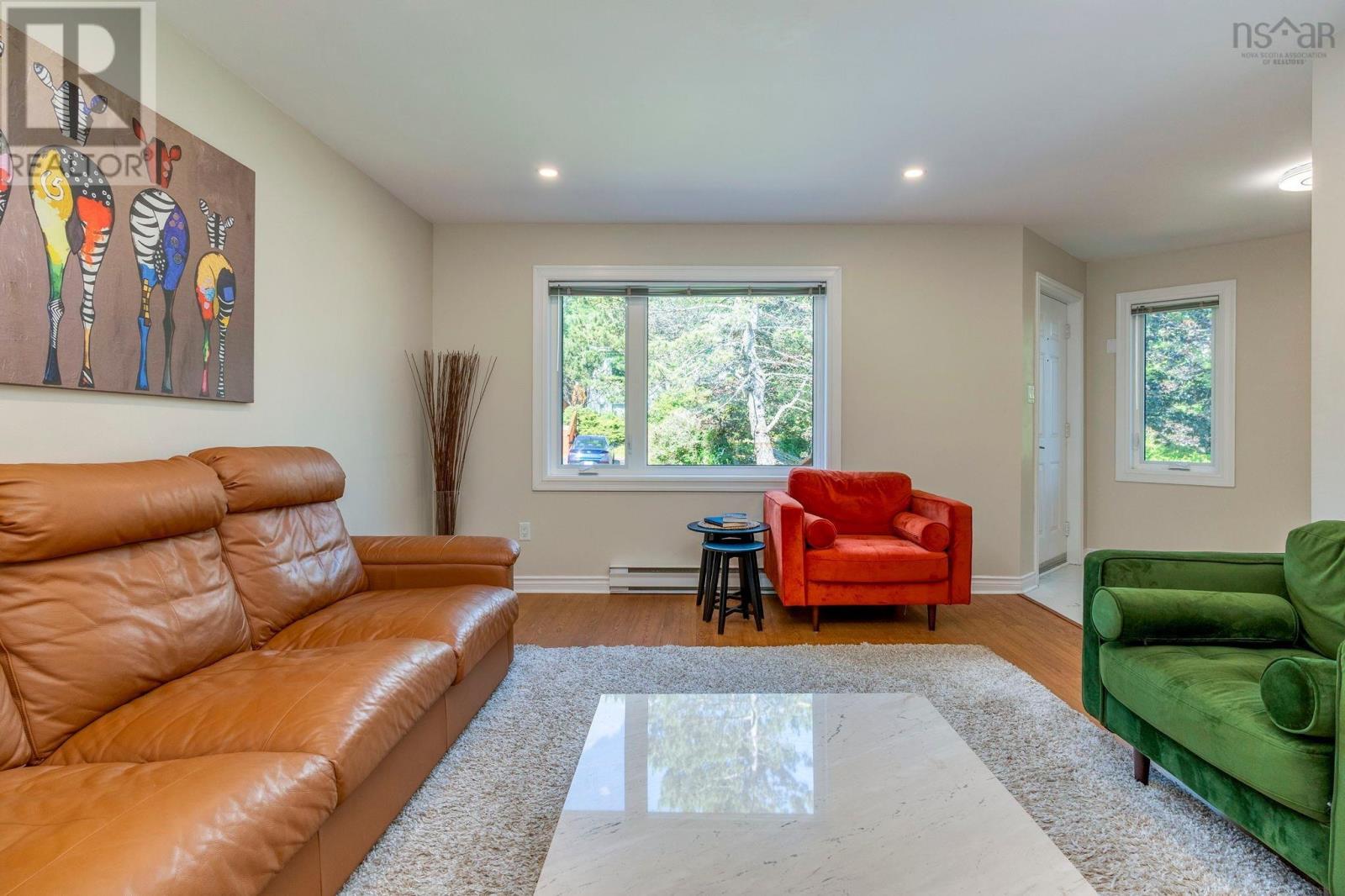 4 Turnberry Lane - 3