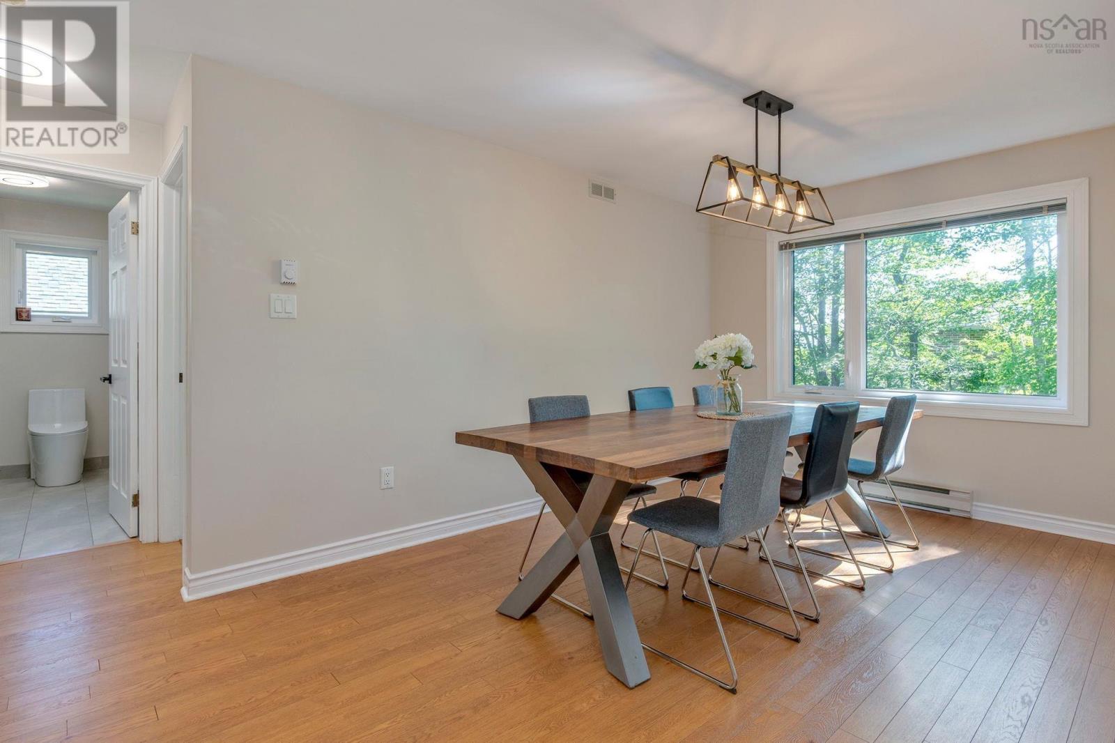 4 Turnberry Lane - 8