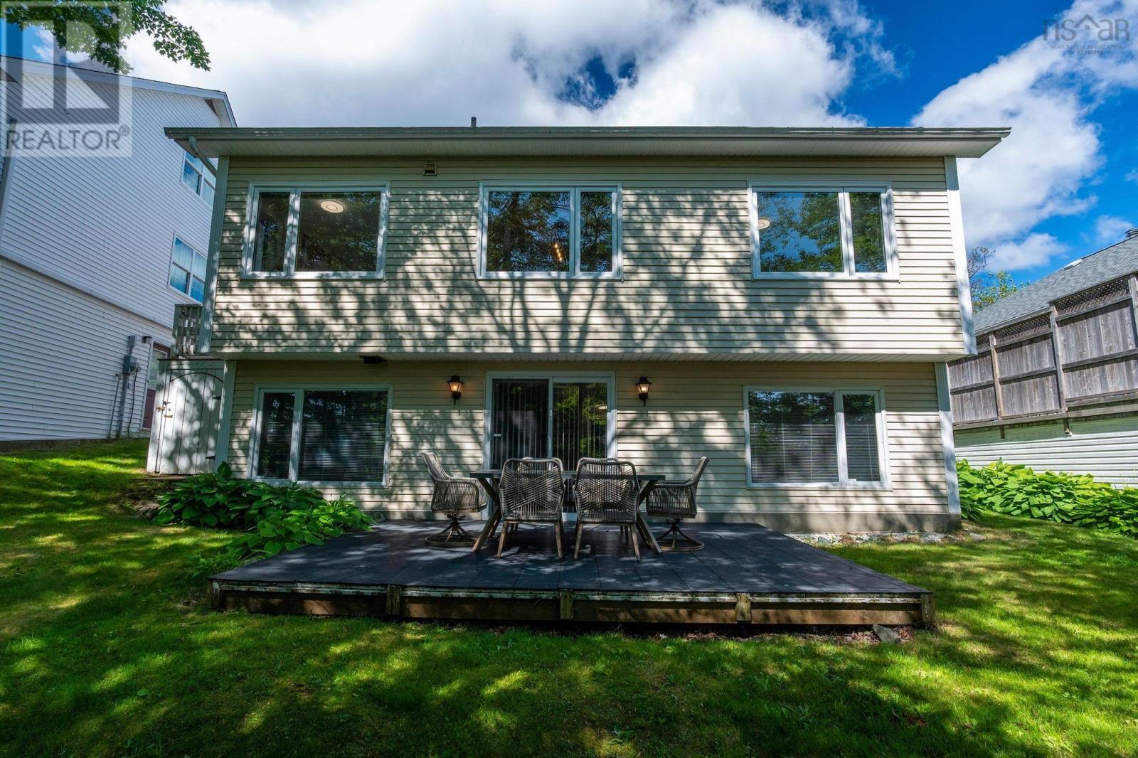 4 Turnberry Lane - 35
