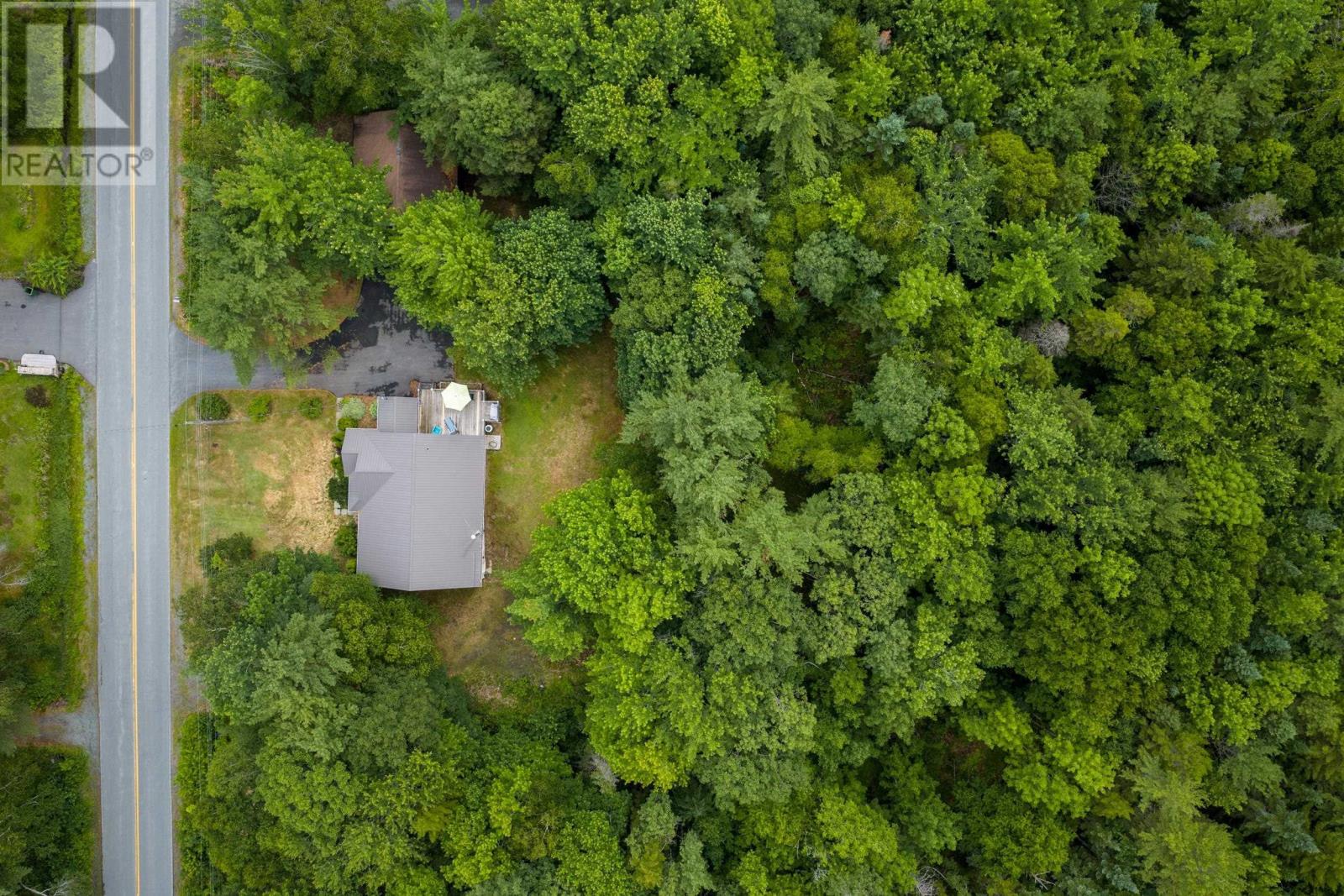 104 Bluenose Avenue - 44