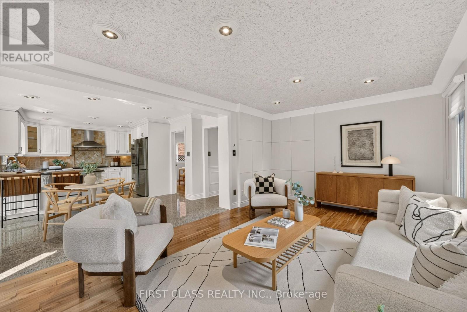 19 TOMLINSON CIRCLE - Image 15