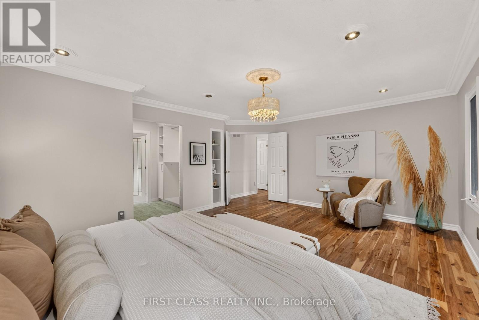 19 TOMLINSON CIRCLE - Image 19