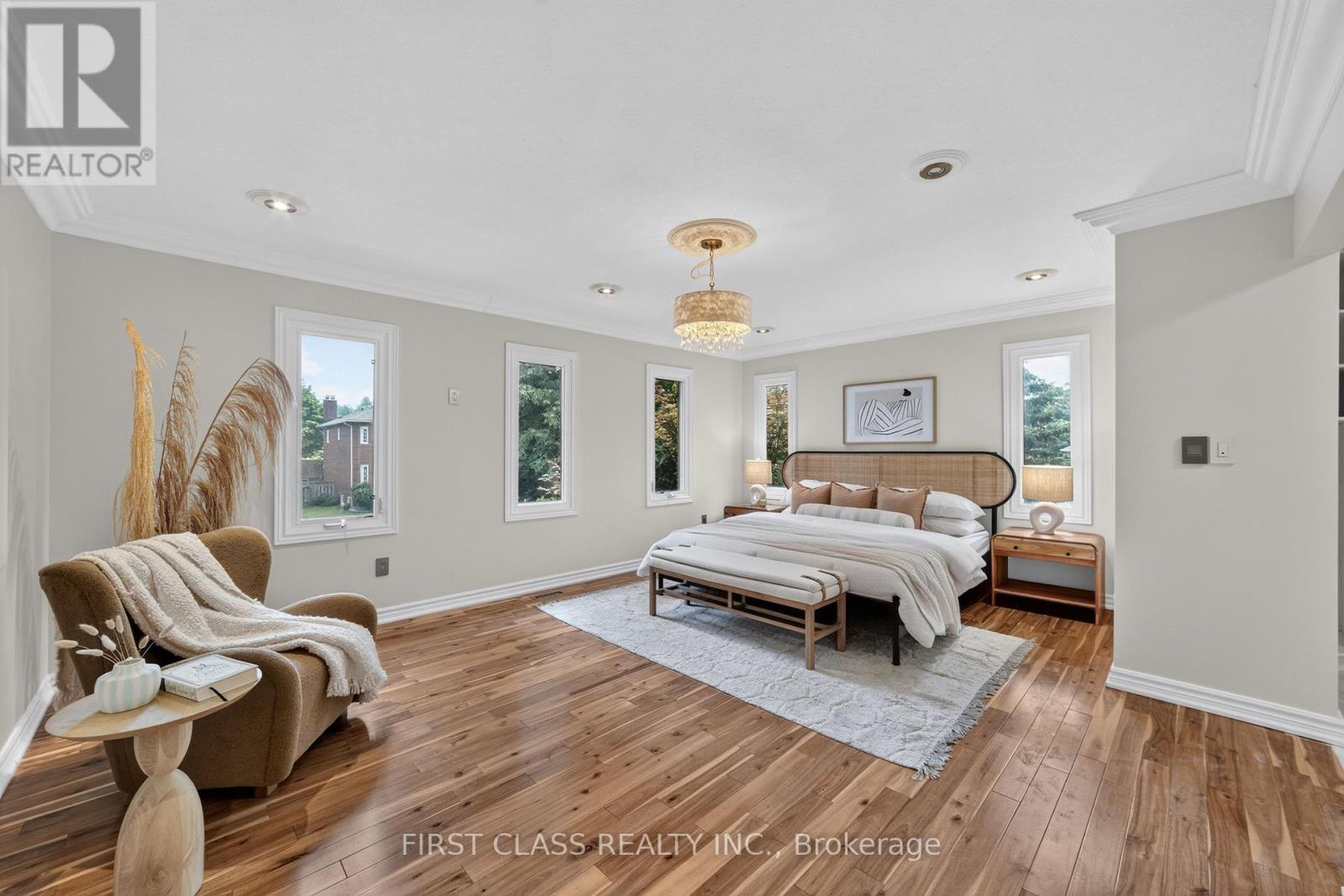 19 TOMLINSON CIRCLE - Image 20