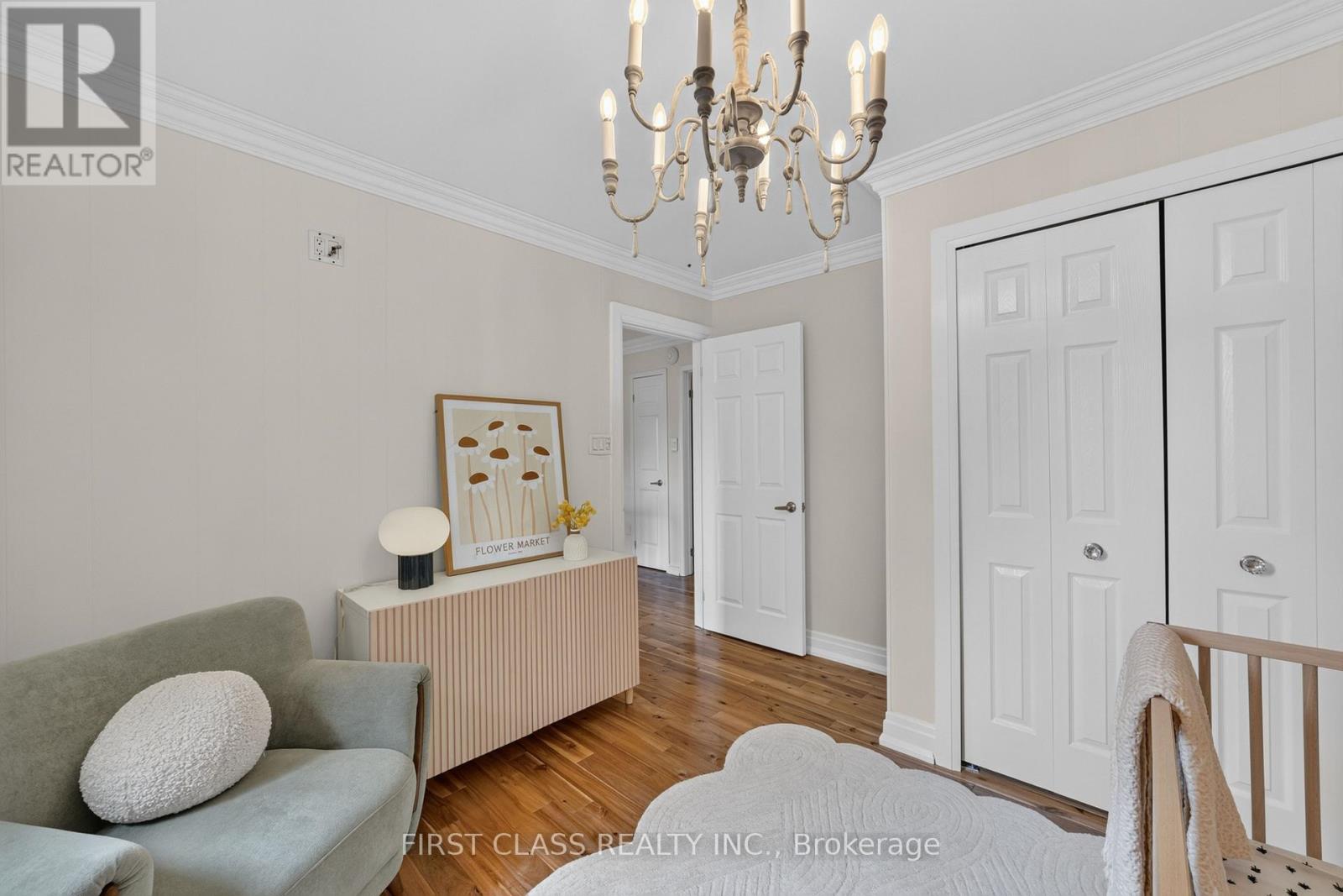 19 TOMLINSON CIRCLE - Image 26