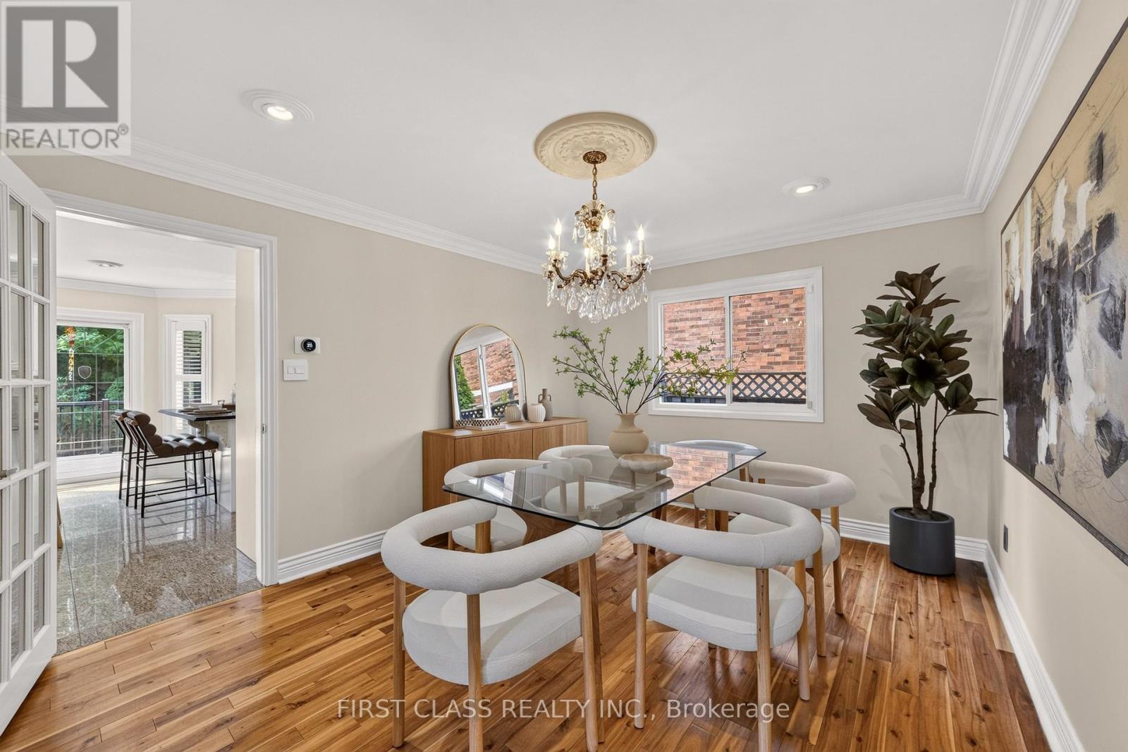 19 TOMLINSON CIRCLE - Image 6