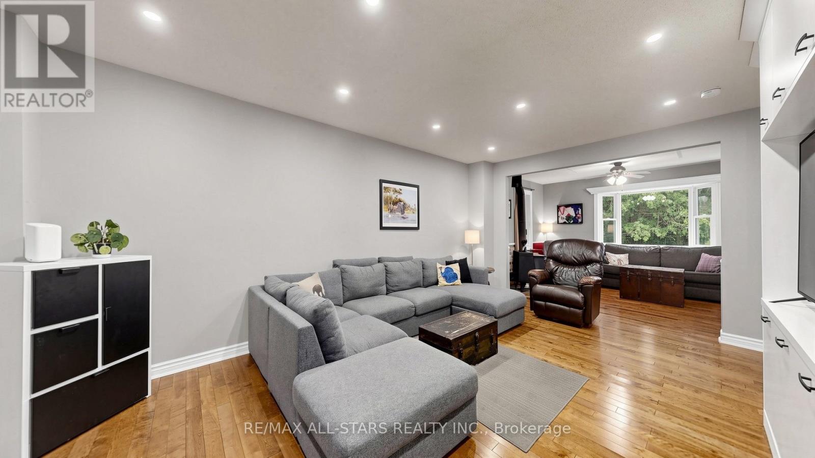 28 FLORENCE DRIVE - 15