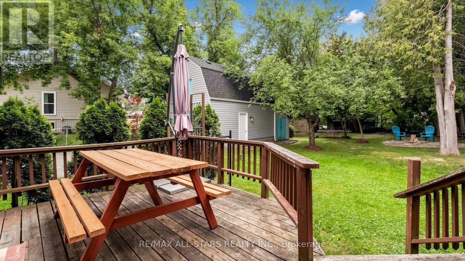 28 FLORENCE DRIVE - 41