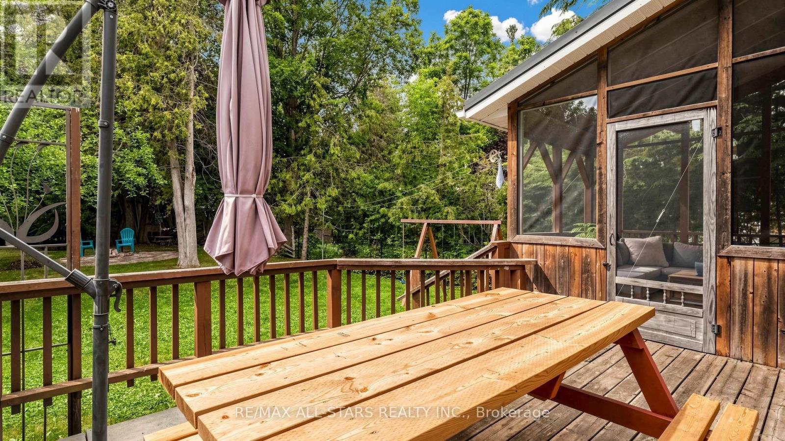 28 FLORENCE DRIVE - 42