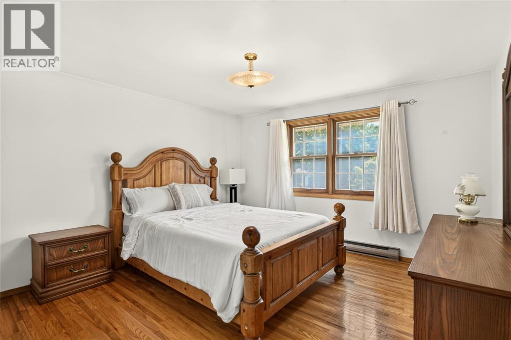 1697 THURSTON ROAD - 19