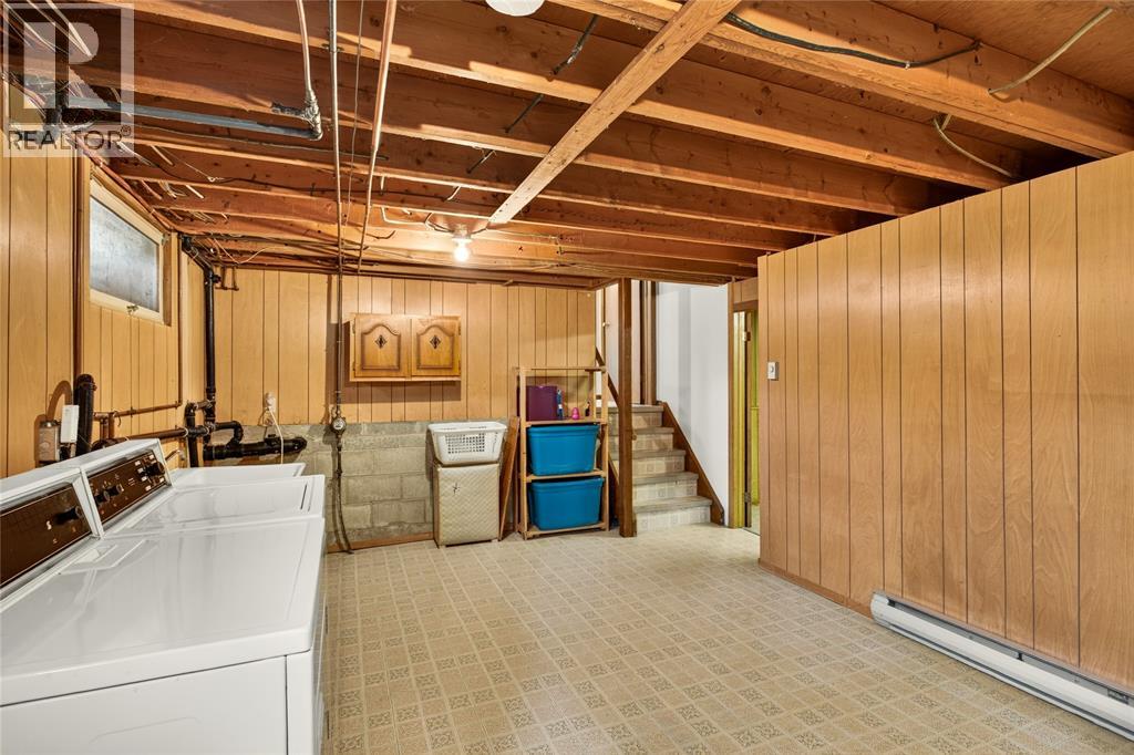 1697 THURSTON ROAD - 29