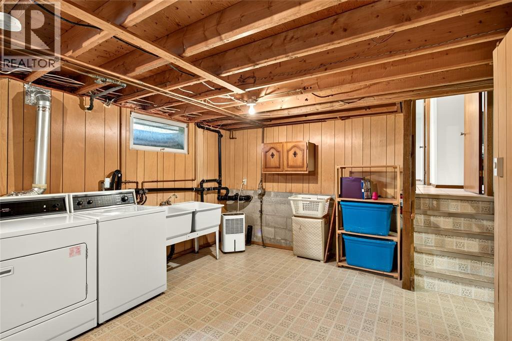 1697 THURSTON ROAD - 30