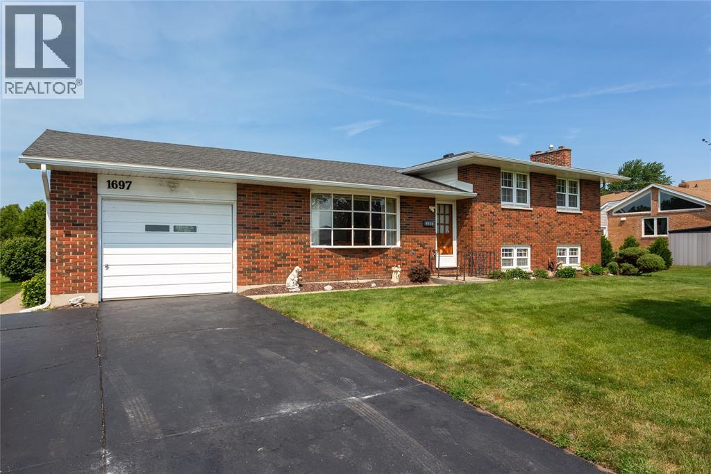 1697 THURSTON ROAD - 5