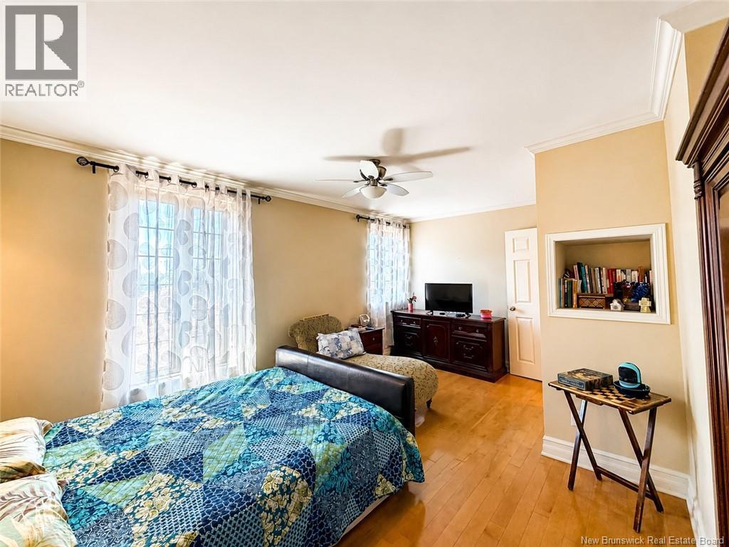 102 St George - Image 29