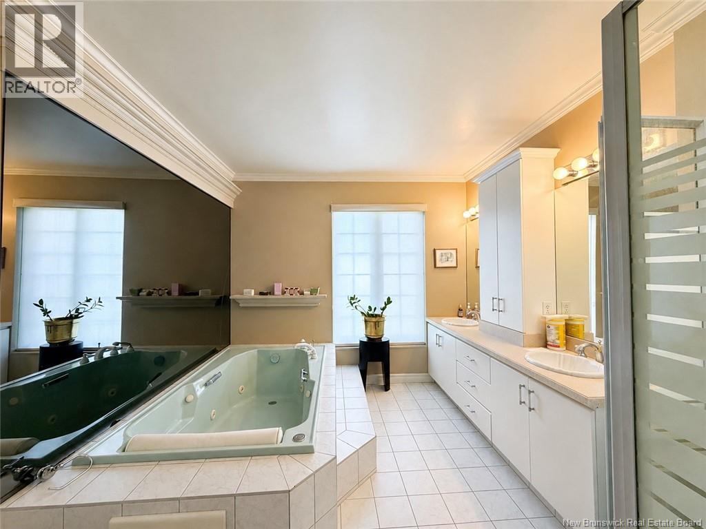 102 St George - Image 31