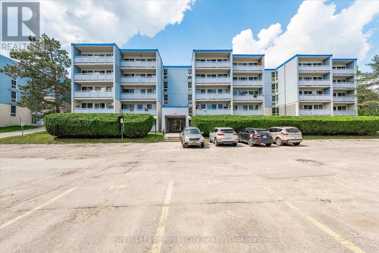 #410 105 CONROY CRESCENT - 34