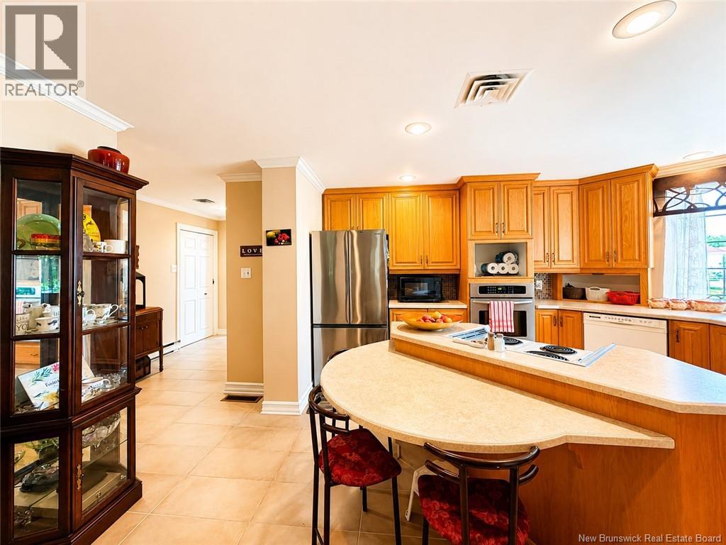 102 St. George - Image 12
