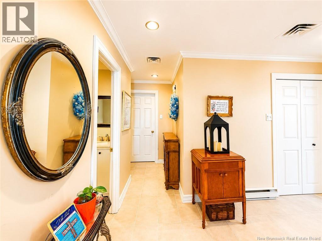 102 St. George - Image 24