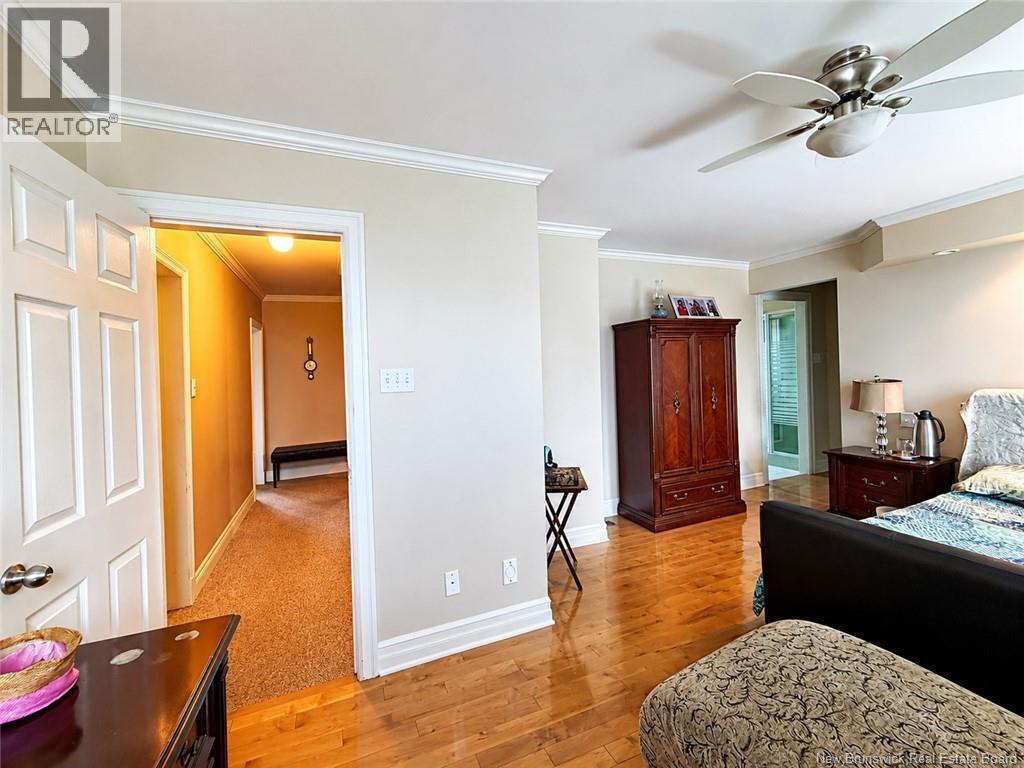 102 St. George - Image 26