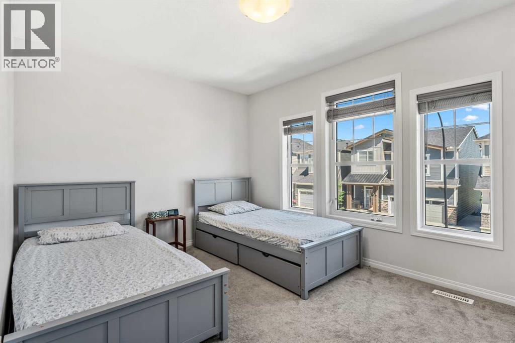 192 Carrington Crescent NW - Image 21