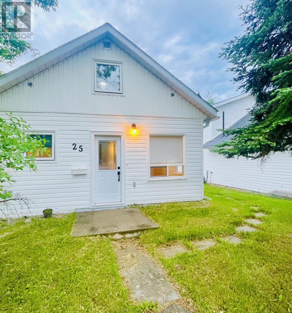 25 Casimir AVE - 1