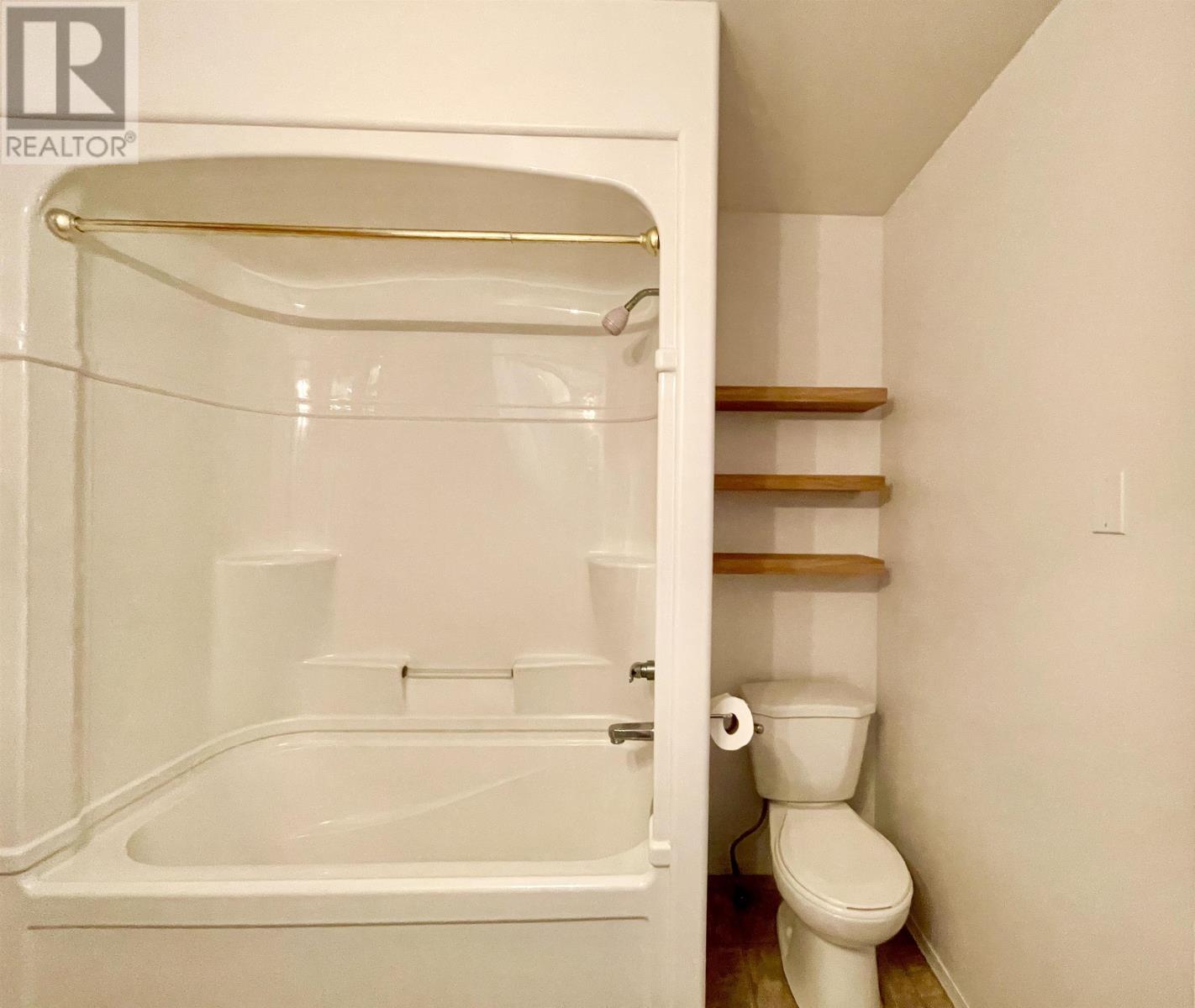 25 Casimir AVE - 11