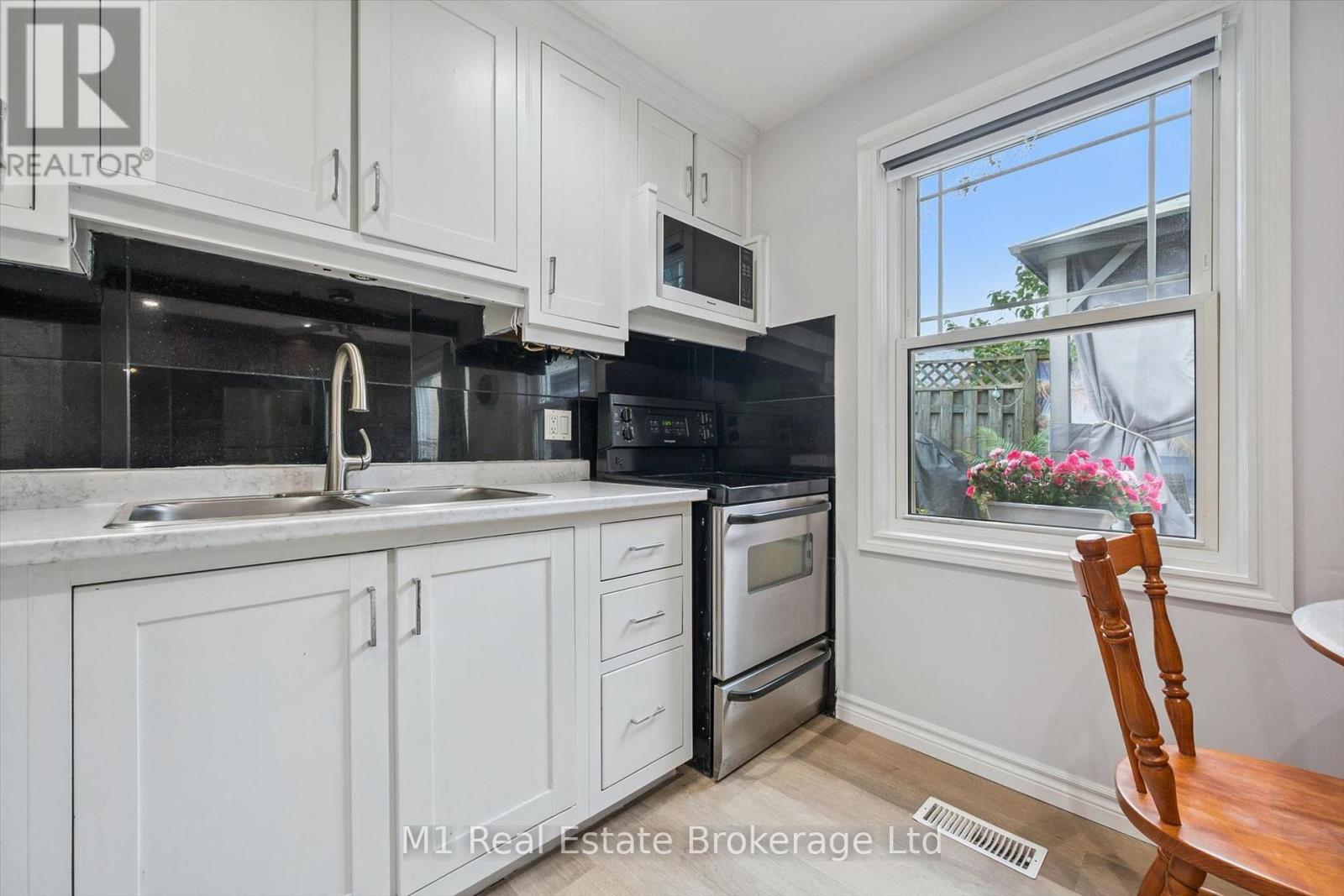 31 BAGOT STREET - Image 15