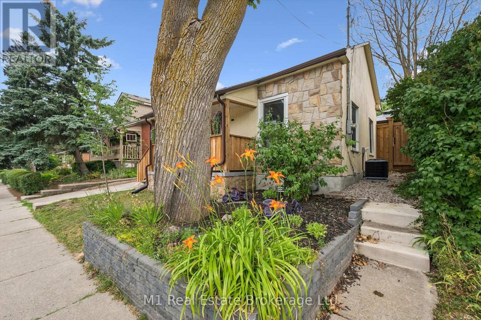 31 BAGOT STREET - Image 3