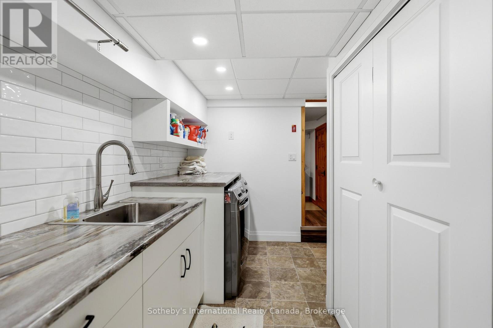 44 ALAGASH DRIVE - Image 21