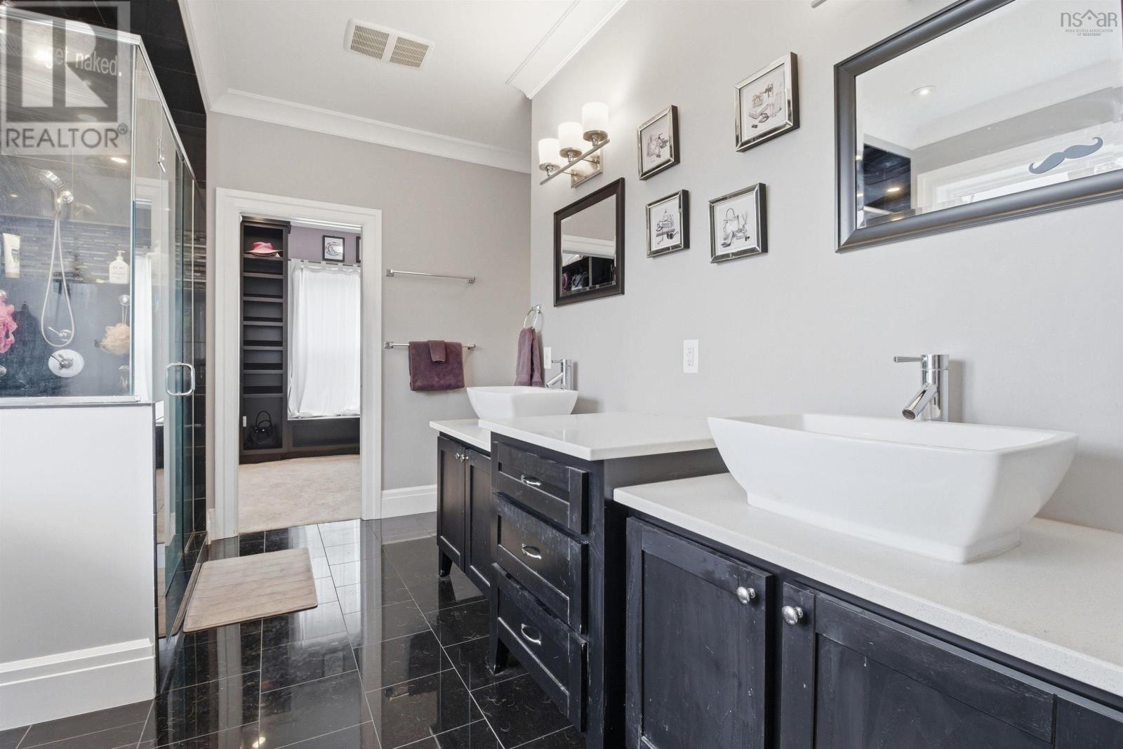 695 Sandwick Drive - 21