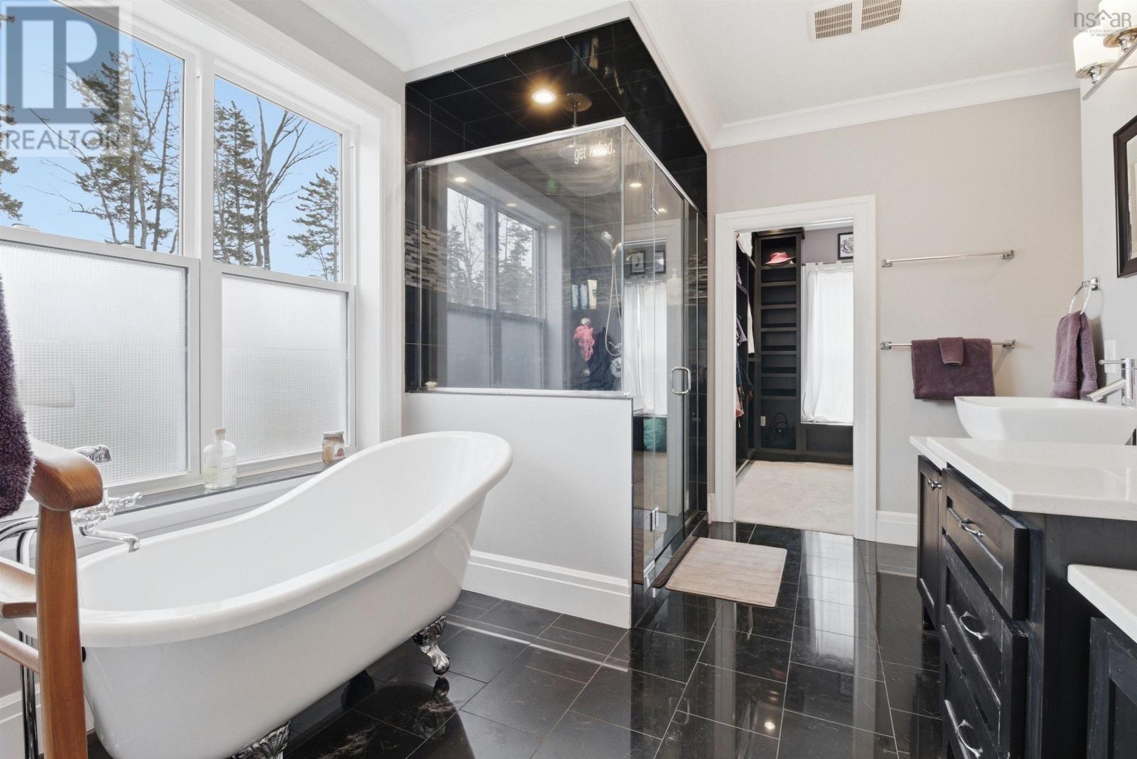 695 Sandwick Drive - 22