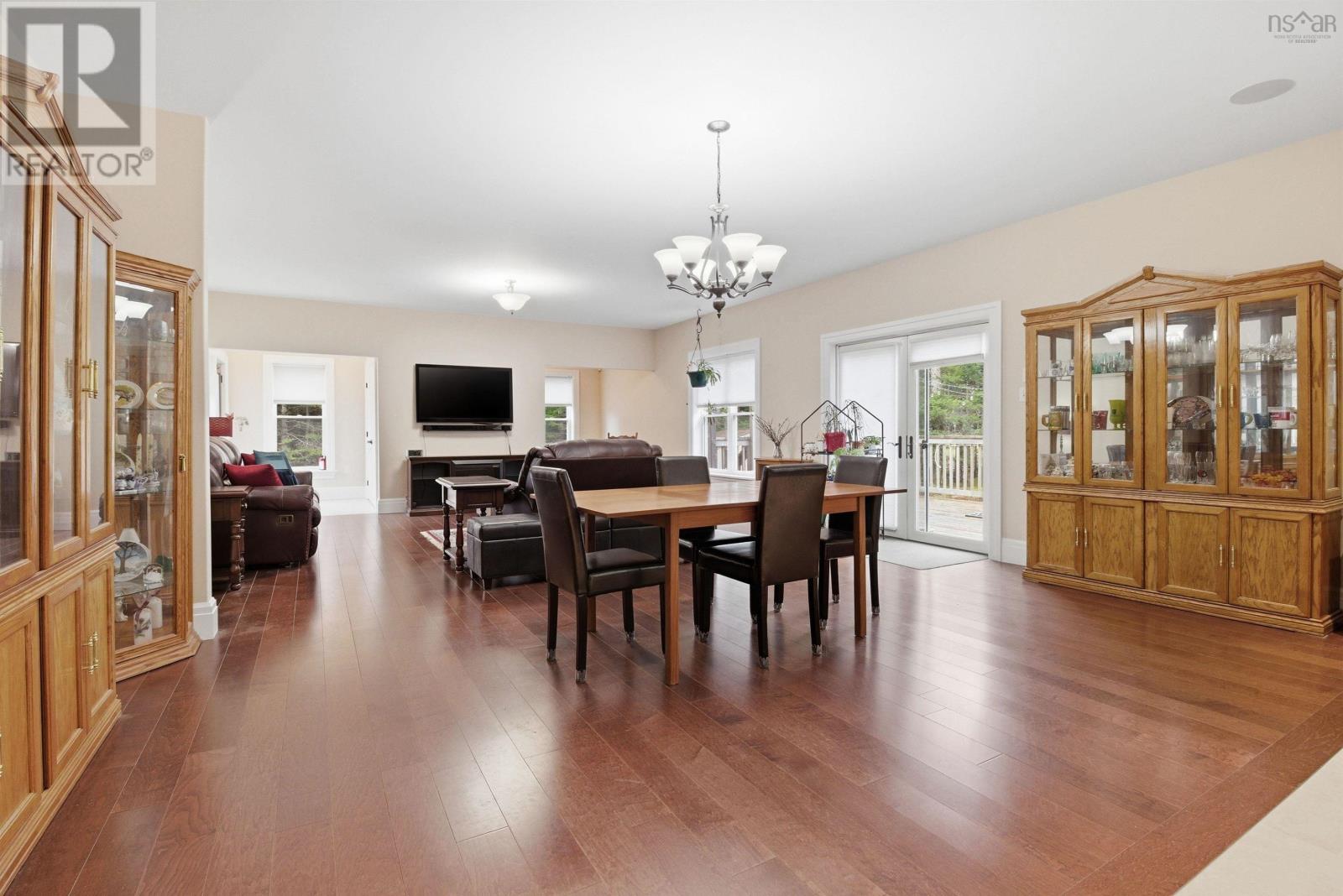 695 Sandwick Drive - 31