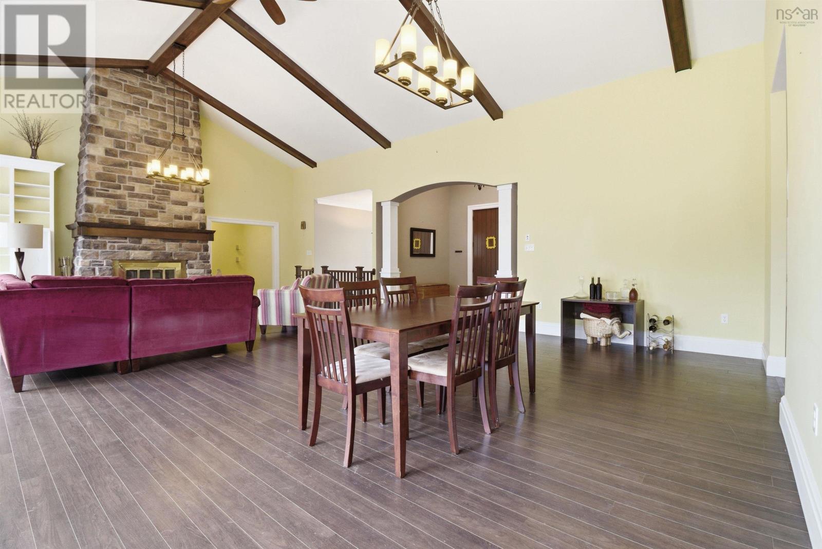 695 Sandwick Drive - 6
