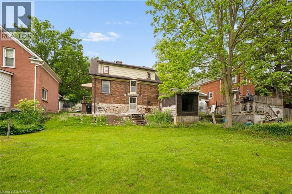 6 RIVERSIDE Drive W - 24