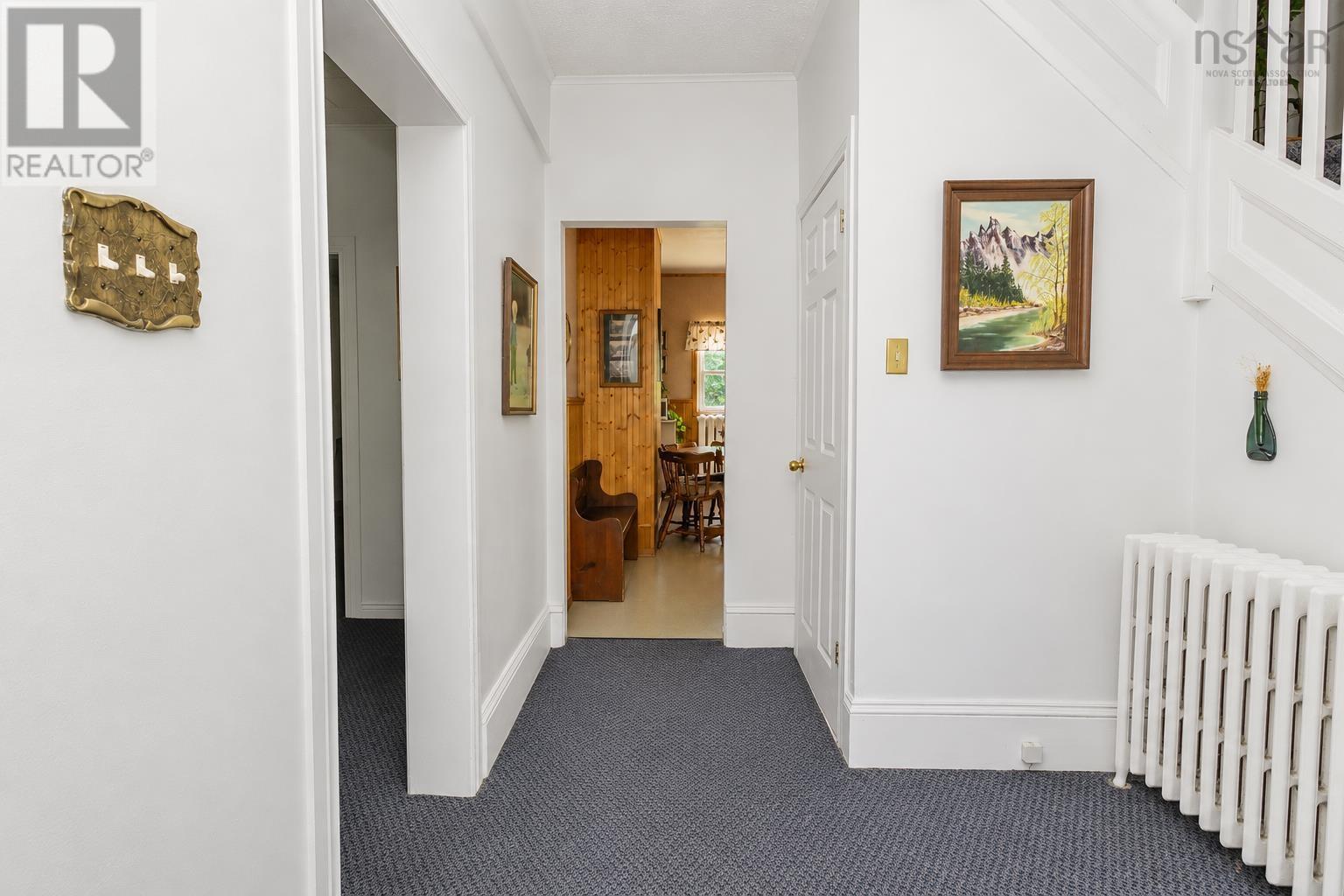 26 HUGH Street - 6