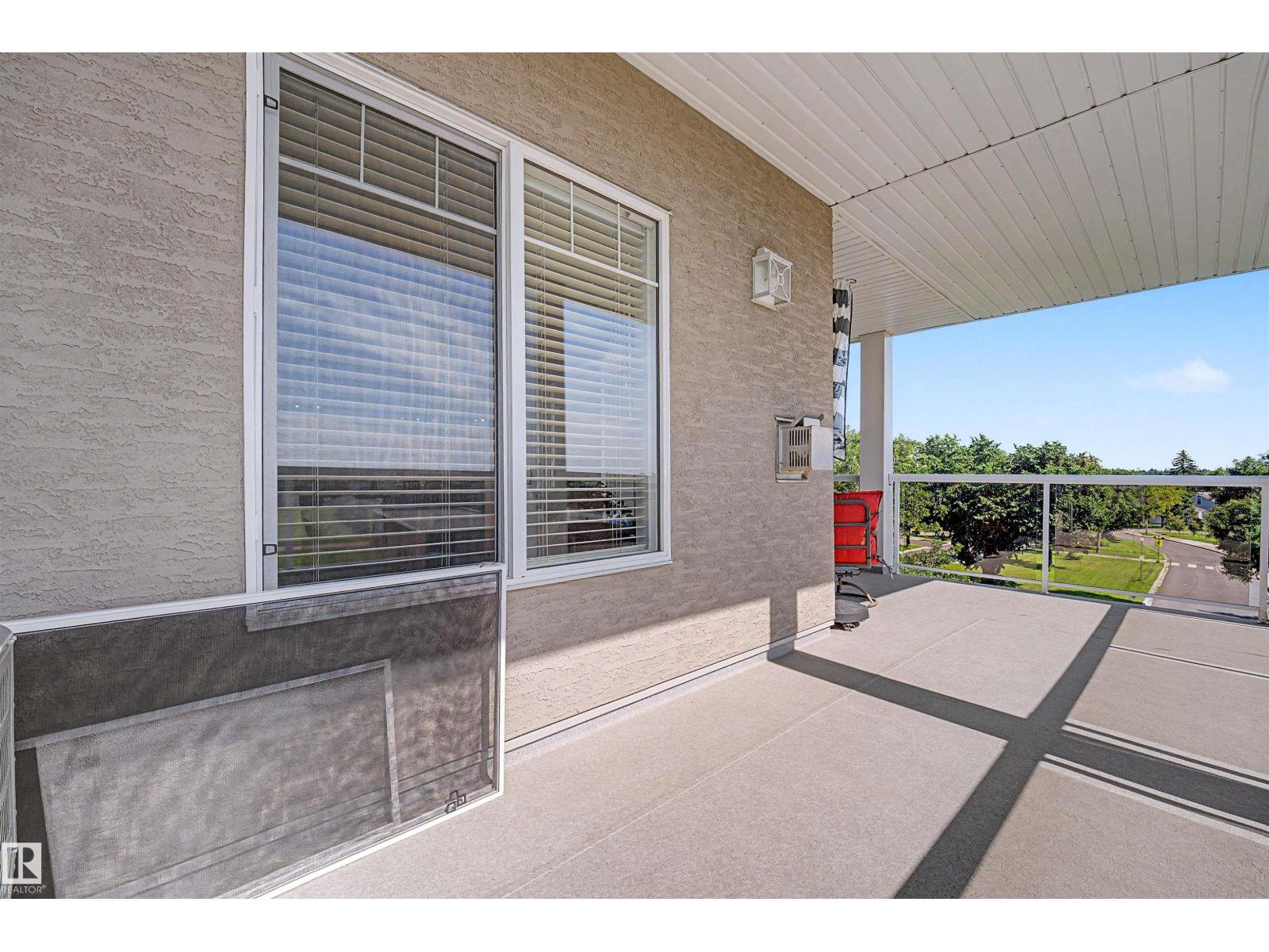 #231 231 78 A MCKENNEY AV - 32