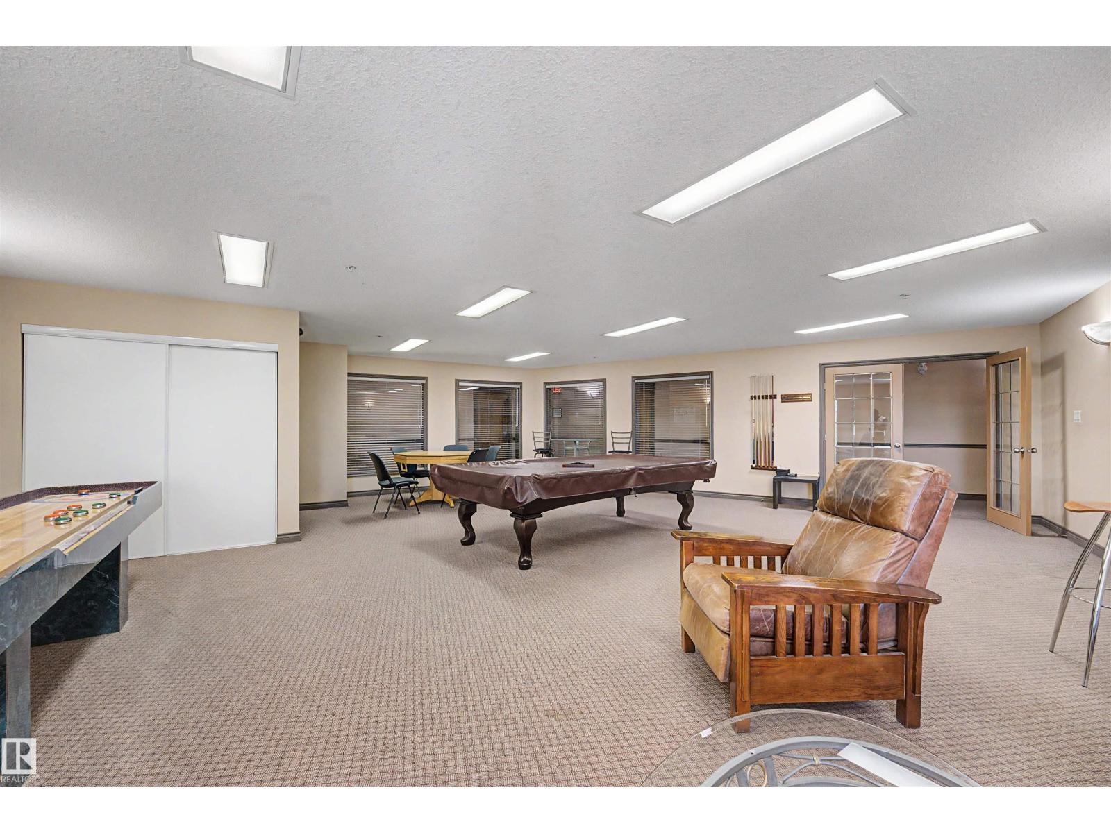 #231 231 78 A MCKENNEY AV - 40