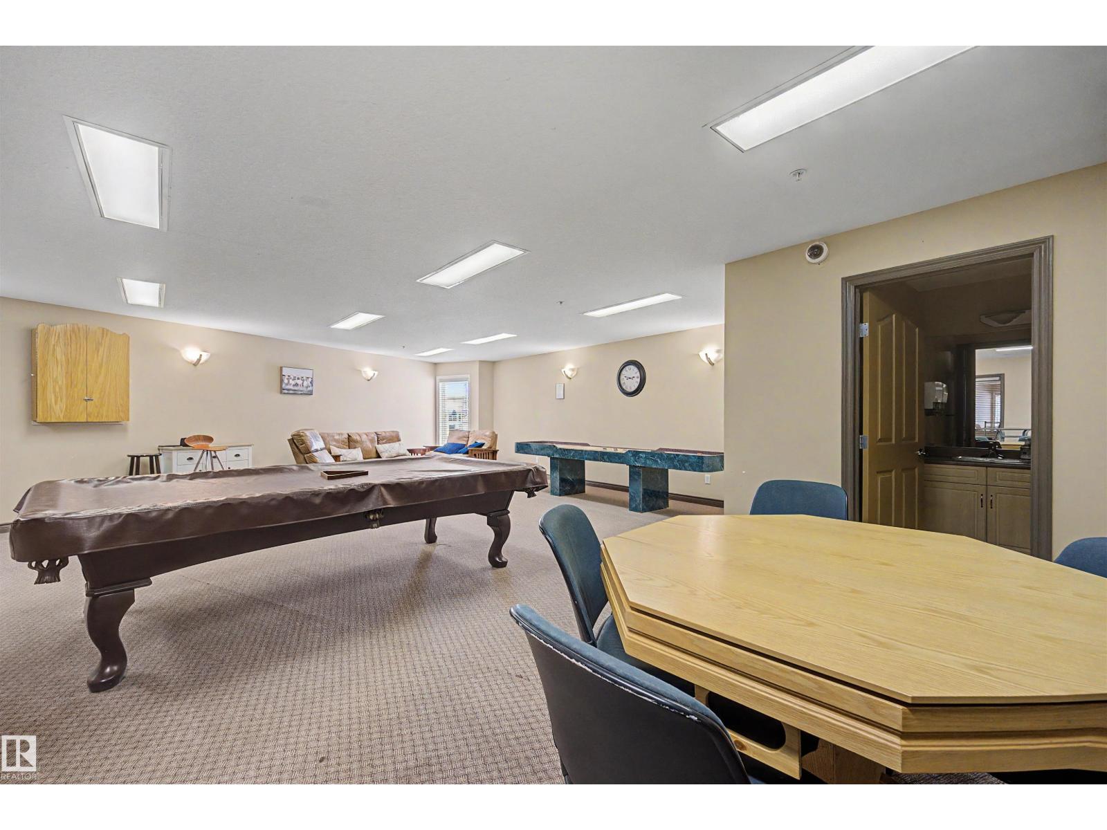 #231 231 78 A MCKENNEY AV - 41